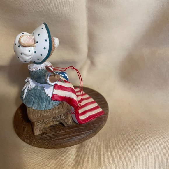 Stitching the Stars & Stripes Hallmark's Tender Touches Figurine - Picture 2 of 7